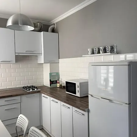 Sisters Apartment Shevchenko Chernihiv Exterior photo